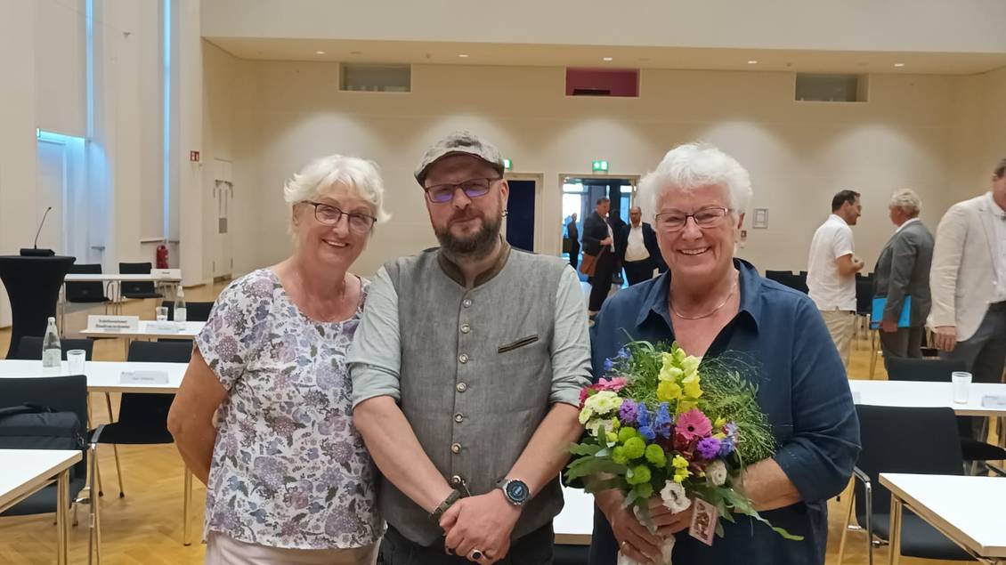 Das Foto zeigt Angelika Wodtke, Silvio Pape und Angelika Linke.